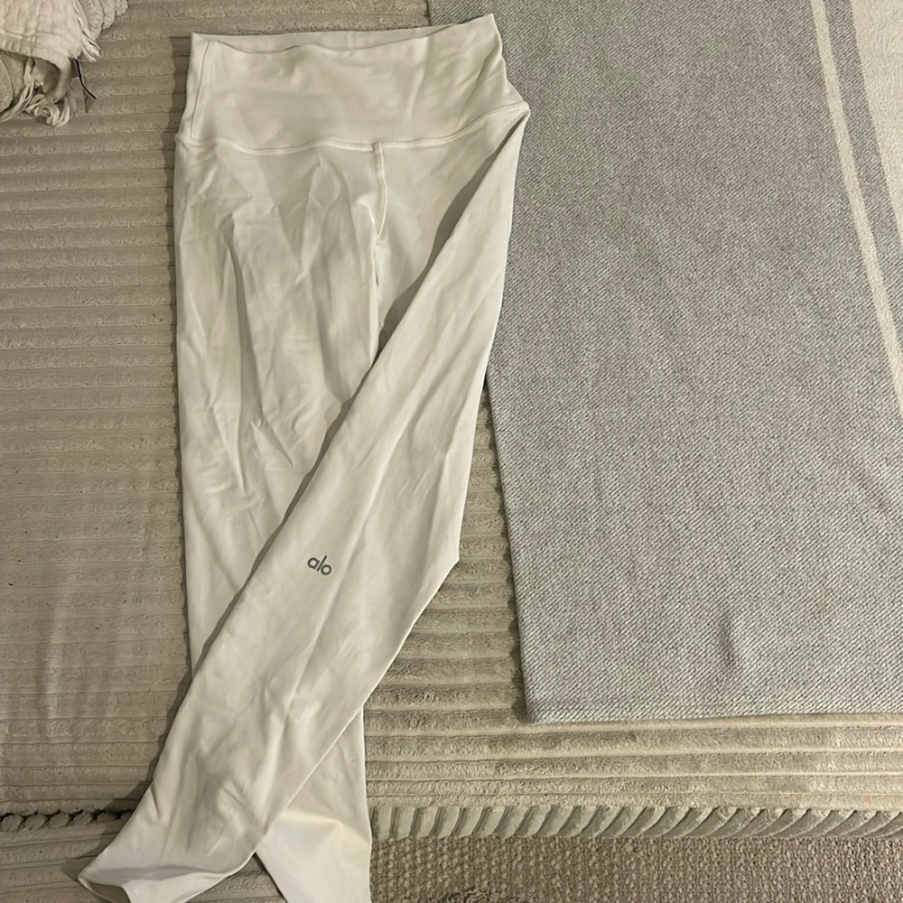 Alo White Leggings